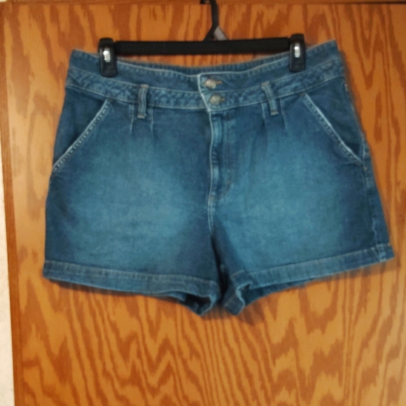 Lee High Waisted Denim Shorts - Picture 1 of 3